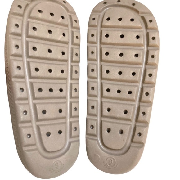 OLD NAVY Single Strap Platform Slide Sandals in Tan NEW! - Picture 7 of 8